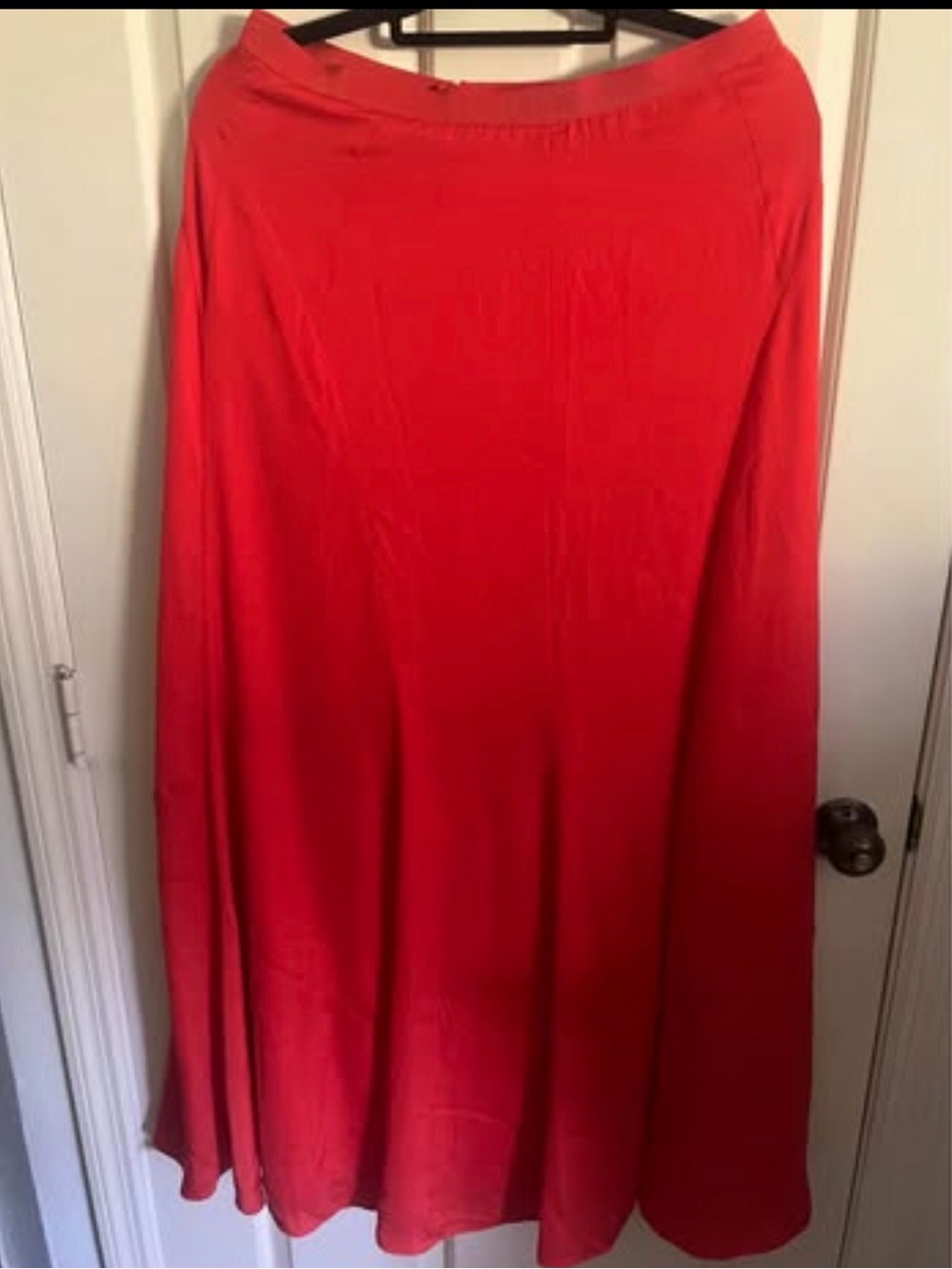 Ann Taylor Women's Red-Orange Flared Skirt - Classic Everyday Style size medium